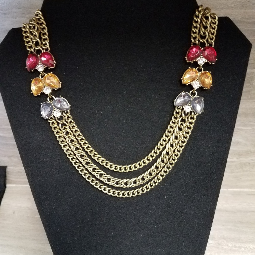 Beautiful 3 chain necklace